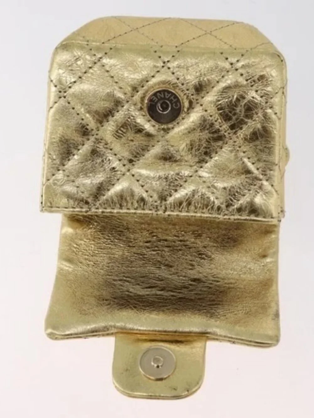 CHANEL brand	chanel color	gold